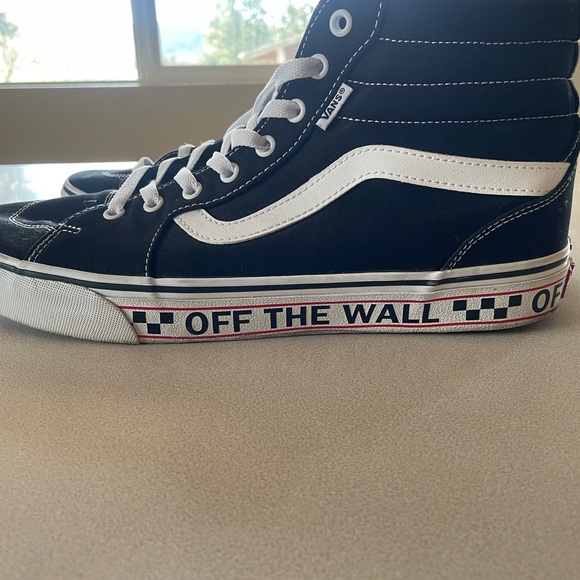 Men’s Vans High Tops - Picture 4 of 6